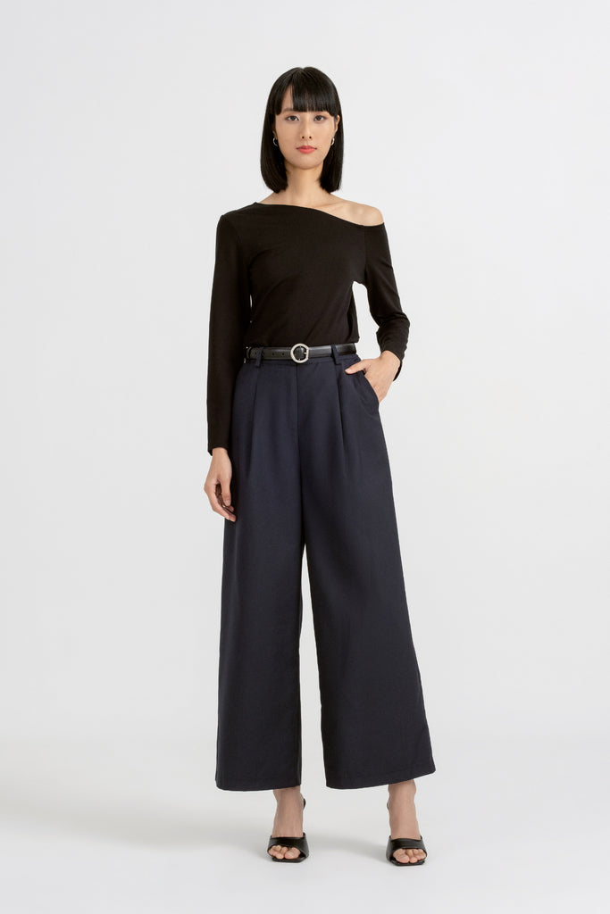 Yacht21, Yacht 21, yacht21, yacht 21, Y21, y21, womenswear, ladieswear, ladies, fashion, clothing, urban resort, workwear, fuss-free, low ironing, casual, easy, versatile, comfortable, classic, basic, staple, classic, minimal, tailored, simple, sleek, pants, bottoms, styling, navy blue, Romy Tailored Pants